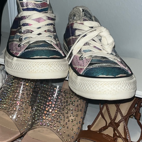 UPDATE******SOLD!!!!    Special edition “Converses” w/Metallic colors - Picture 3 of 8